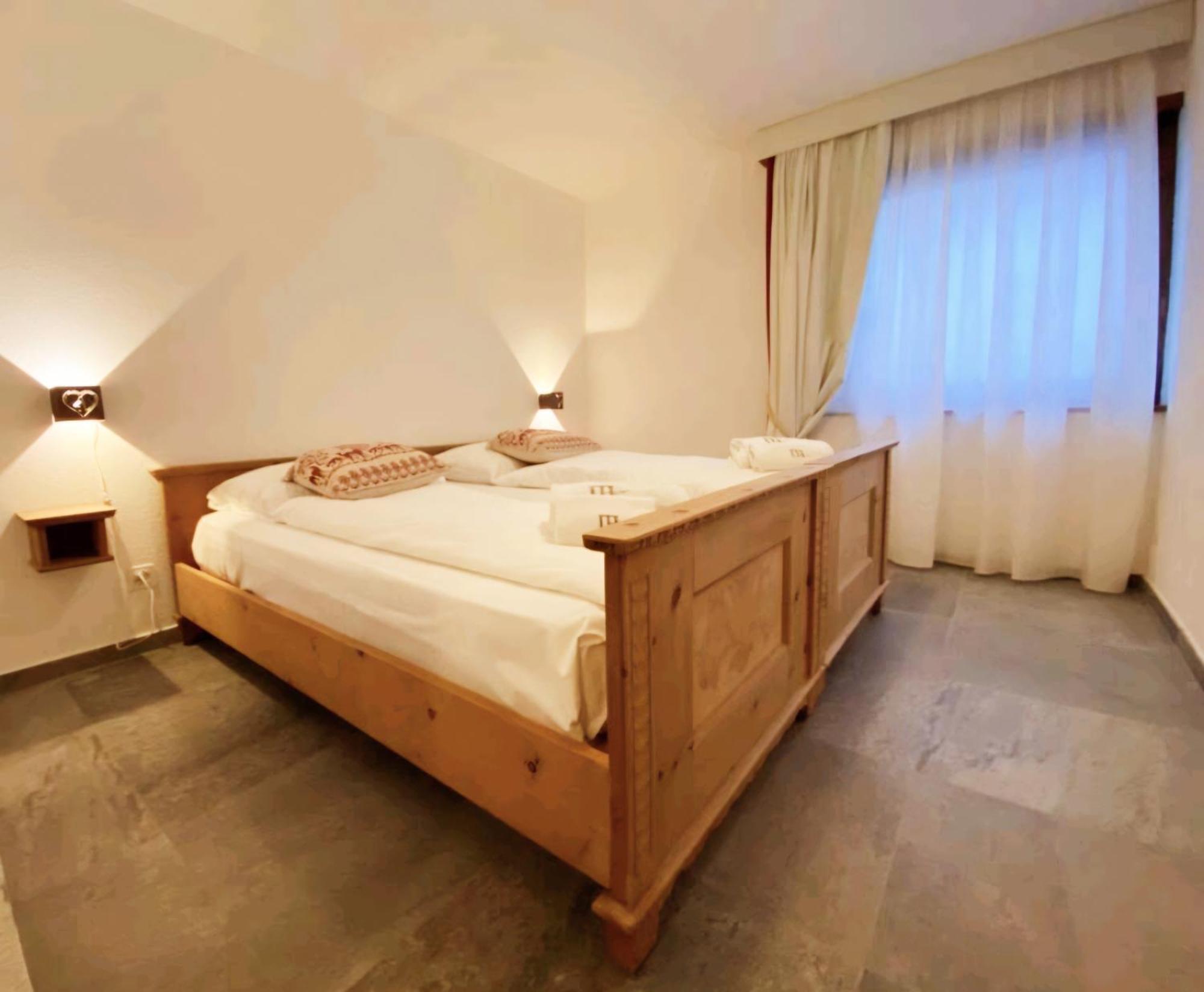 Chesa Bernina Apartment ซาเมอดัน ภายนอก รูปภาพ